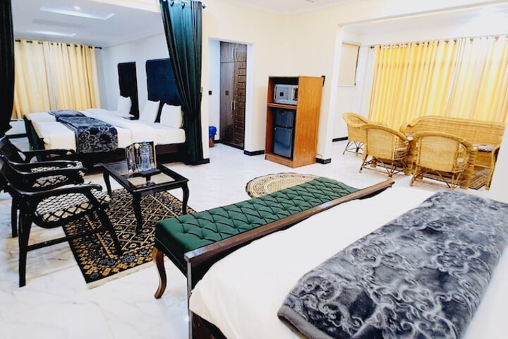 Room 29 of 87