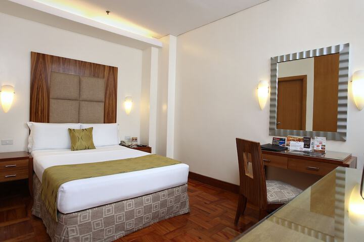 Room 15 of 117