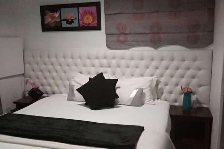 Room 5 of 31