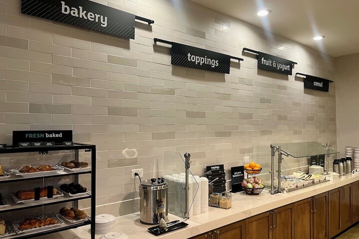 Breakfast area
