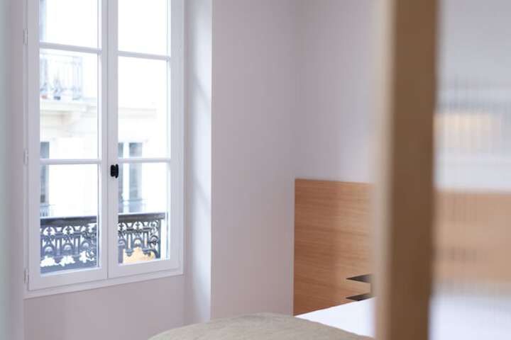 Room 9 of 27