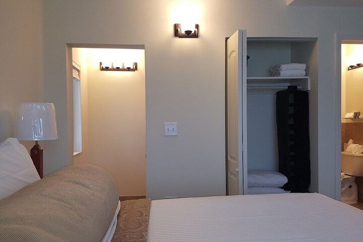 Room 588 of 695