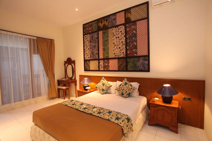 Room 12 of 51