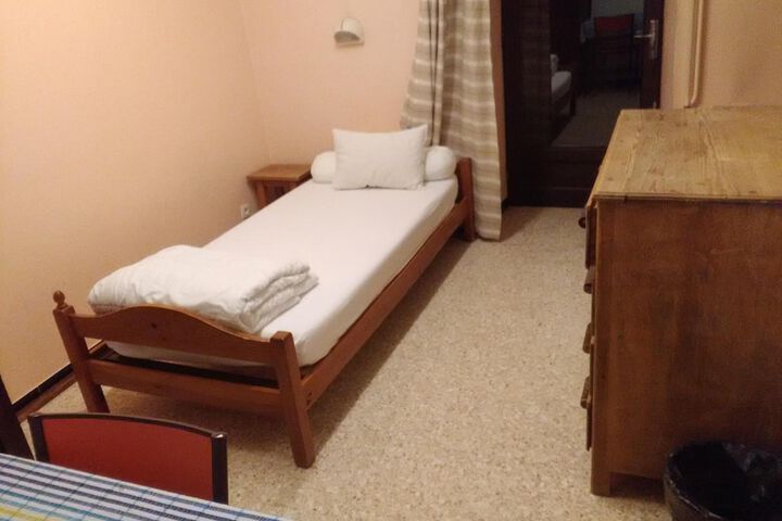 Room 31 of 50