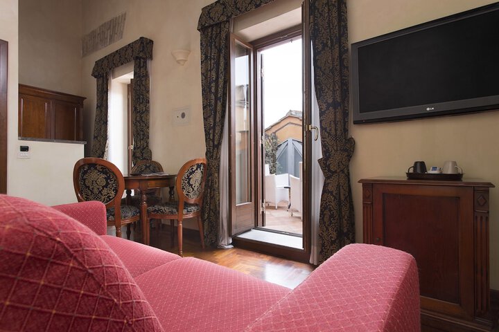Room 35 of 63