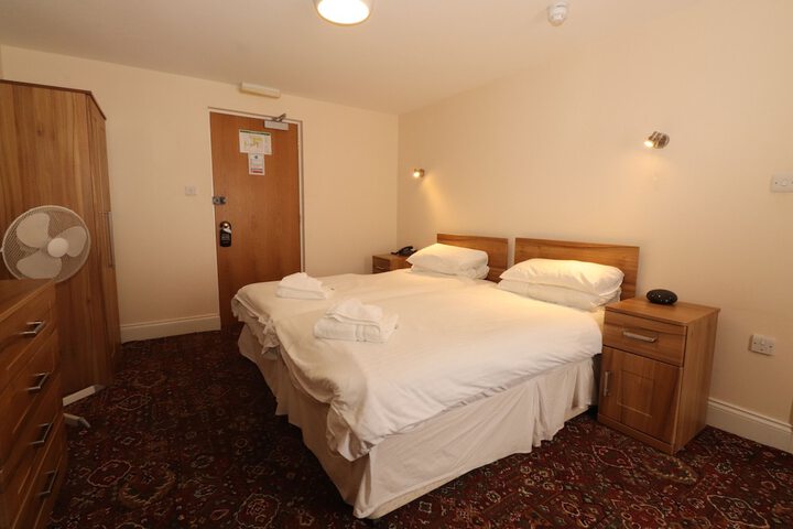 Room 34 of 53