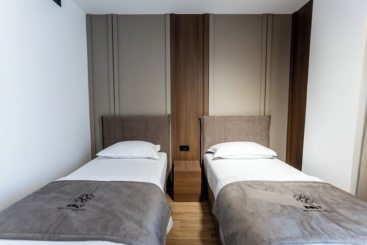 Room 26 of 114