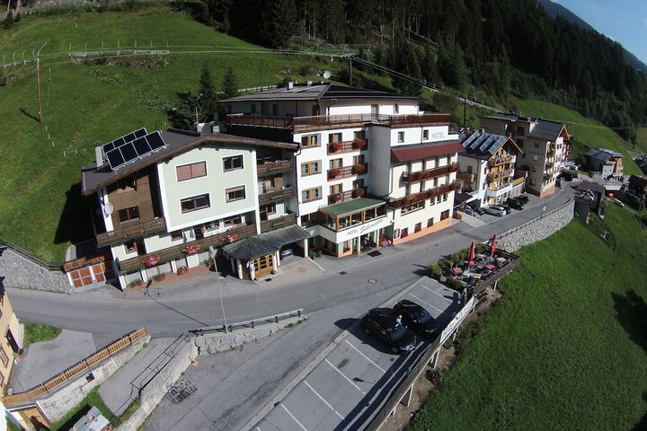 Hotel 31 of 34