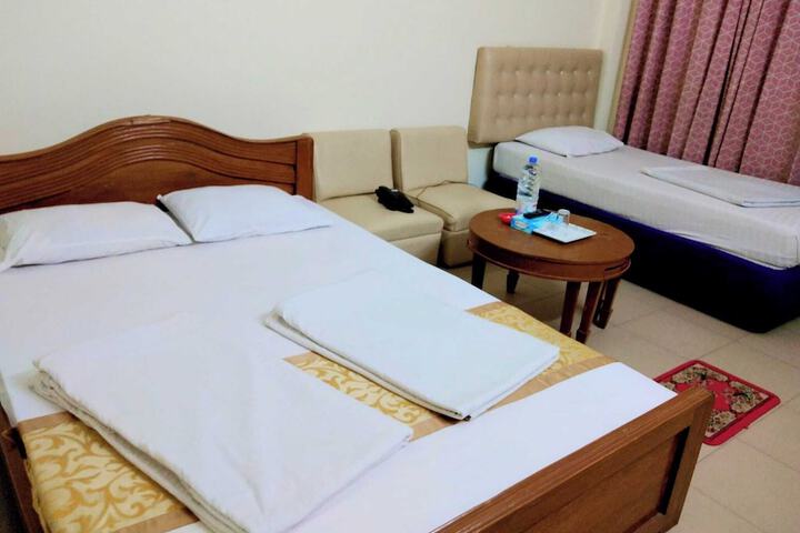 Room 17 of 35