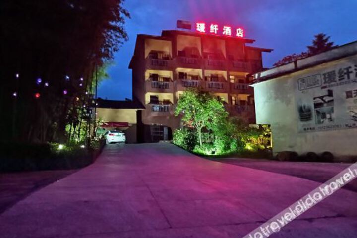 Hotel 7 of 53