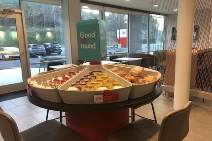 Breakfast area