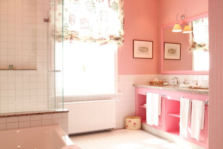 Room 40 of 73