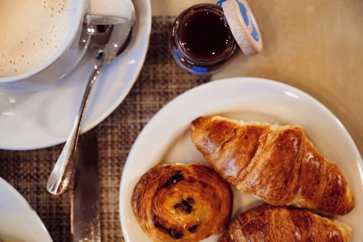 Breakfast/Coffee Service 48 of 61