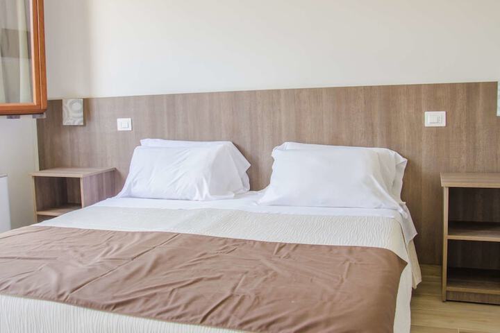 Room 6 of 55