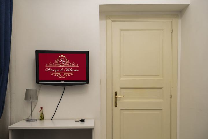 Room 16 of 31