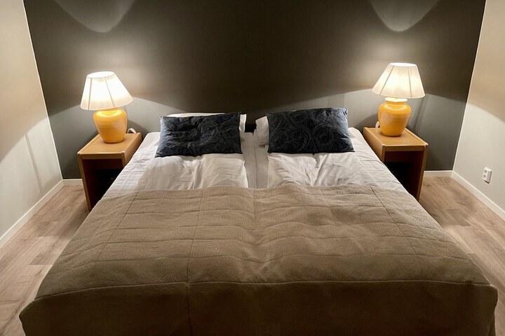 Room 5 of 25