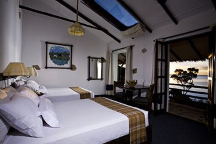 Room 7 of 27