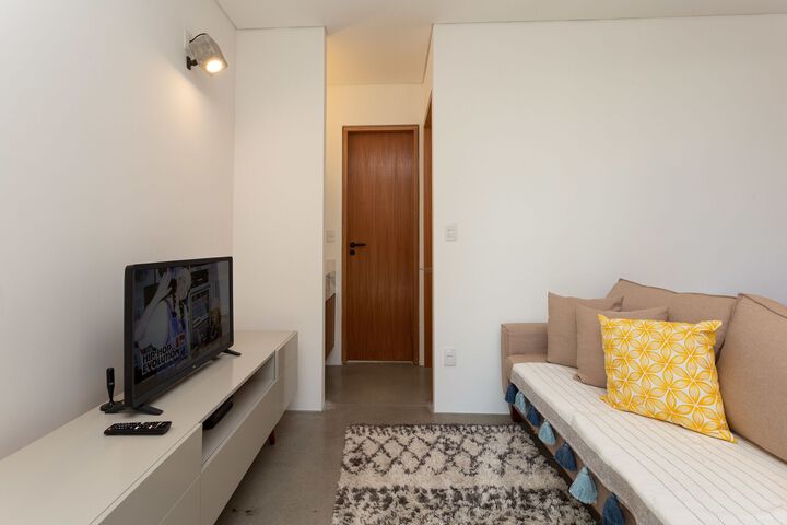 Room 12 of 27