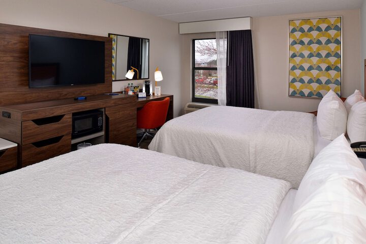 2 Double Beds (1 of 9)