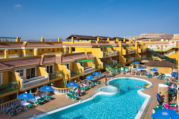 Pools & Facilities