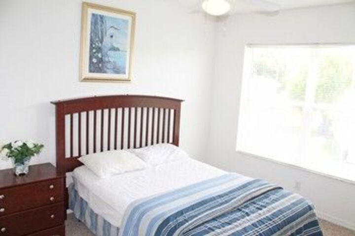 Room 12 of 34