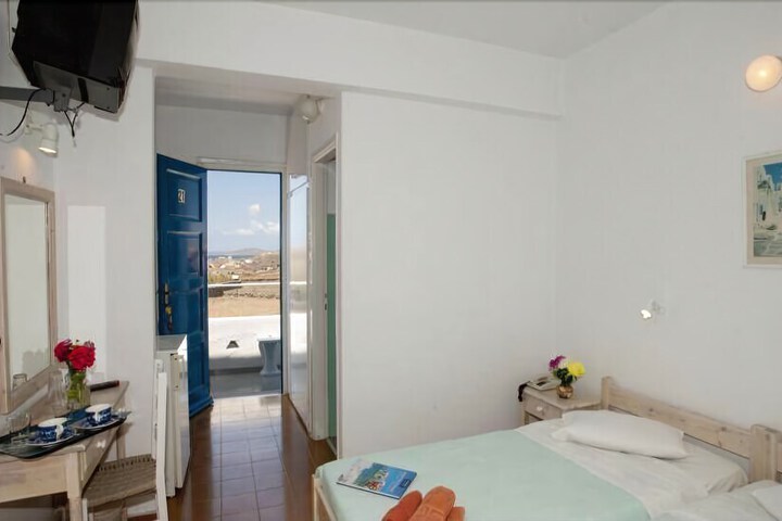 Photo 4