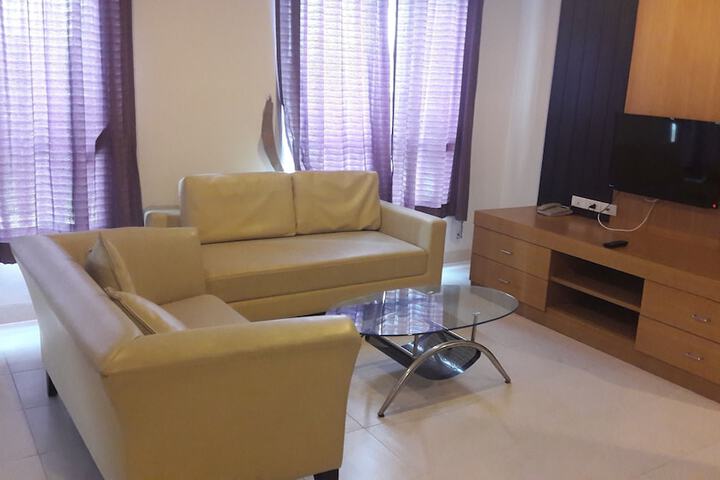 Room 18 of 35