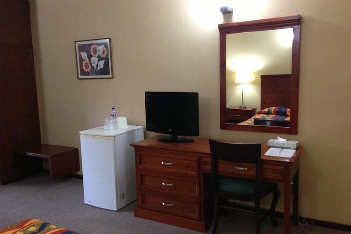 Room 6 of 49