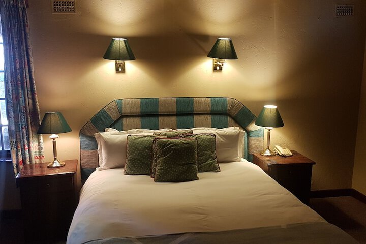 Room 4 of 24