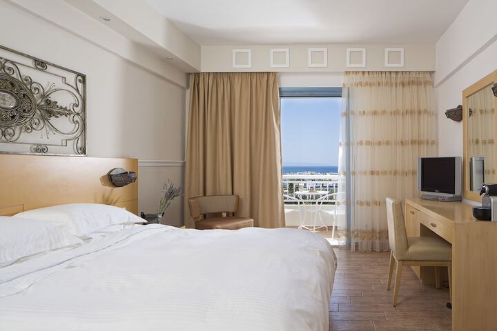 Room 22 of 59