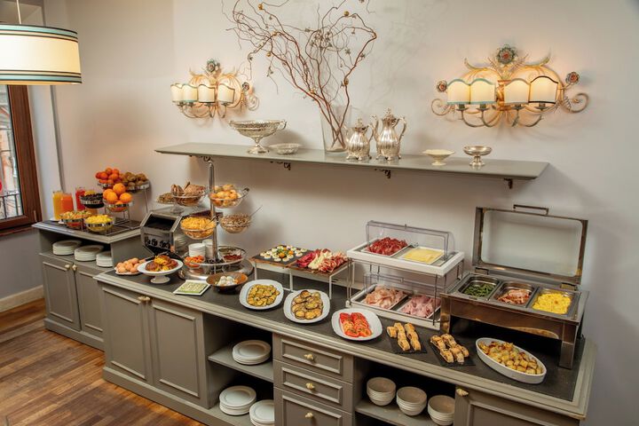 Breakfast/Coffee Service 54 of 99