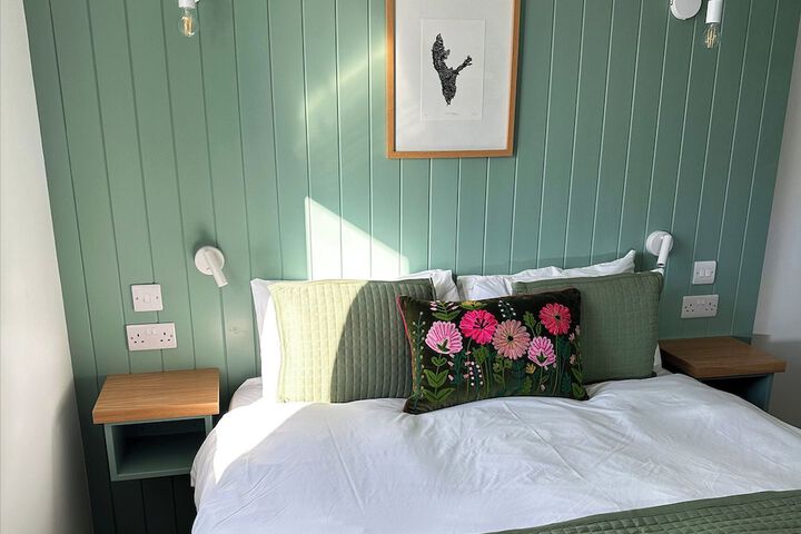 Room 3 of 11
