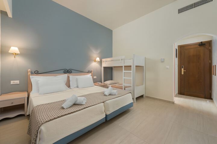 Room 14 of 47