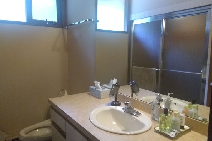 Room 2 of 24