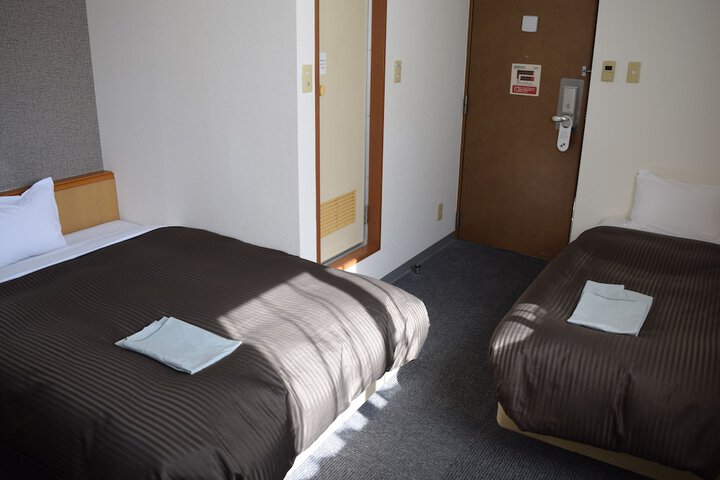 Room 3 of 55