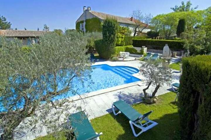 Pool 52 of 85