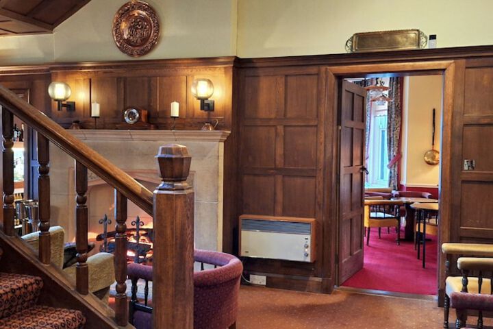 Reception hall