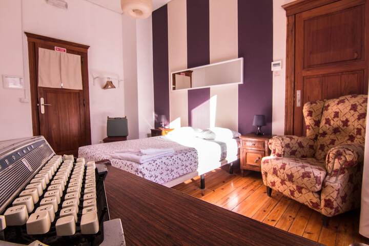 Room 14 of 68