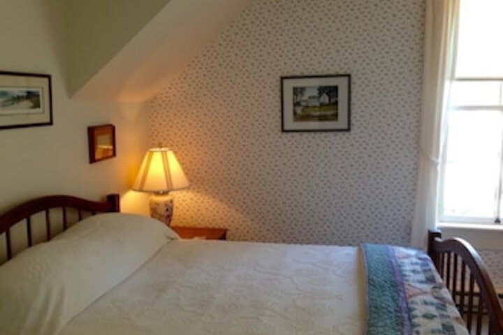 Room 7 of 162