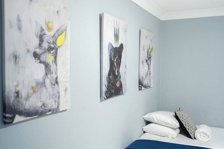 Room 5 of 117