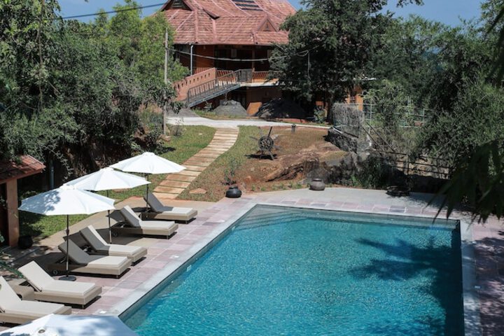 Pool 42 of 73