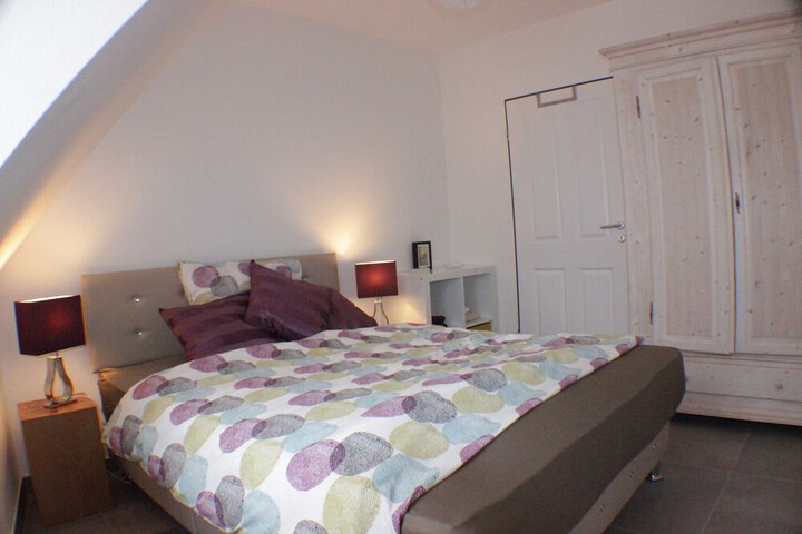 Room 10 of 78