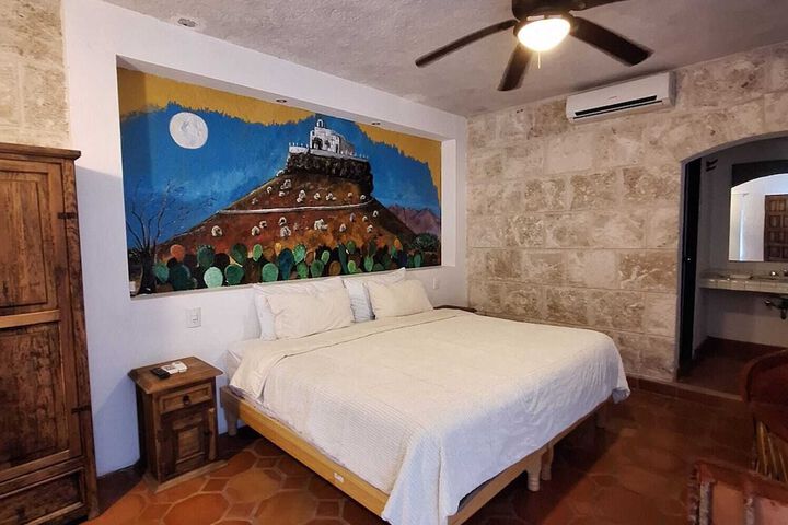 Room 9 of 34