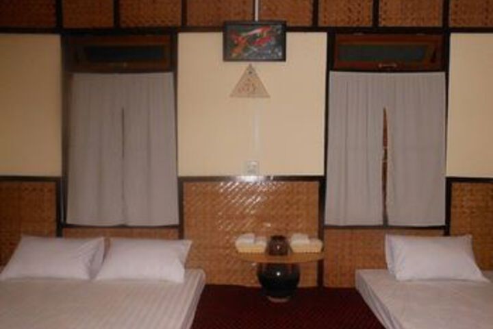 Room 10 of 23