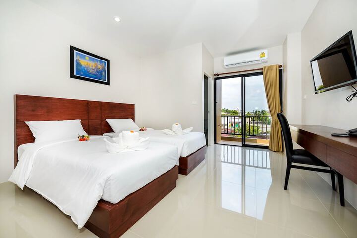 Room 5 of 31
