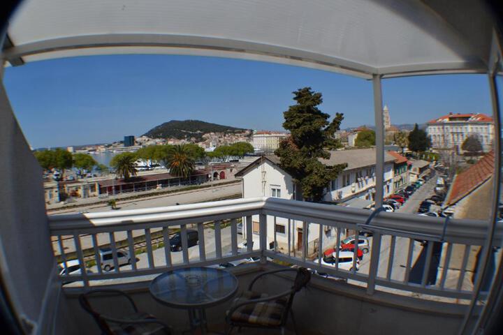 Hotel Entry