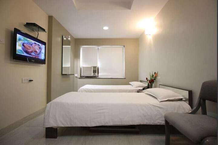 Room 4 of 23