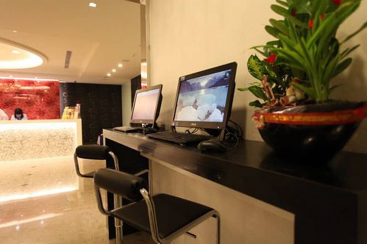 Business center