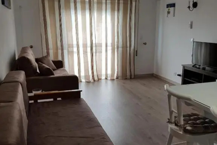 Room 9 of 15