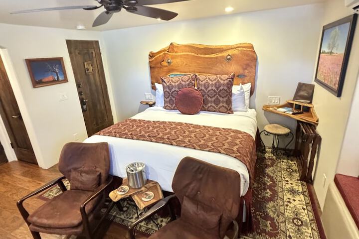 Room 68 of 285